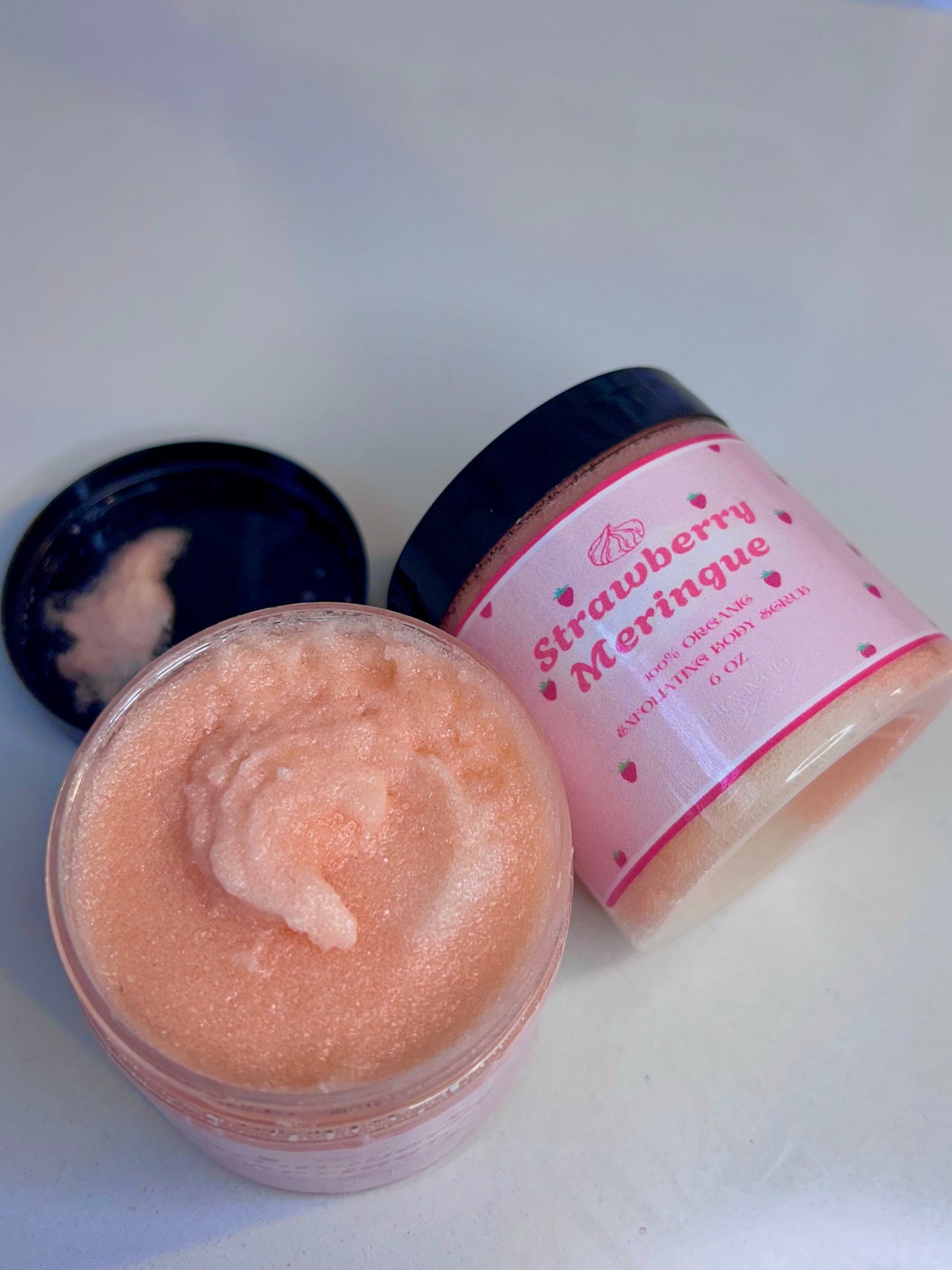 Strawberry Meringue - Body Scrub